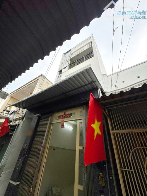 Bán nhà 2 lầu 79m2 gần mặt tiền đường Phạm Thế Hiển P.5 Quận 8