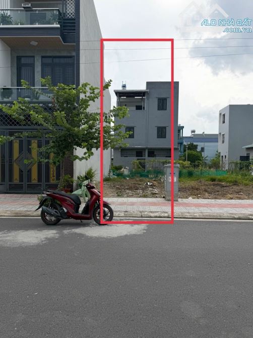 BÁN ĐẤT ĐƯỜNG E2 PHƯỜNG TRẤN BIÊN ( BỬU LONG CỦ). DT: 4,2x17,9=75,18M2. GIÁ: 3TỶ3 BỚT LỘC