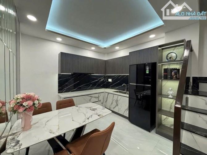 Vừa bán vừa tặng nhà 3 tầng tại An Trai nhà dân xây giá chỉ hơn 6,19 tỷ  a/c ib lẹ