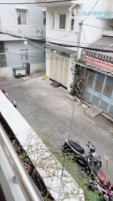 Nhà Cô Giang Phú Nhuận- hẻm trước nhà 6m- 40m2 chỉ nhỉnh 6 đồng