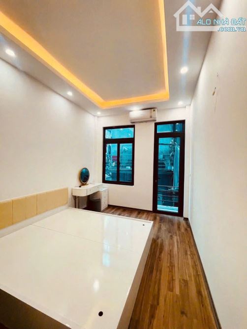 VŨ TÔNG PHAN 2 THOÁNG- NGÕ THÔNG - KINH DOANH TỐT – Ô TÔ ĐỖ CỬA – NHÀ MỚI Ở NGAY- 9.3 TỶ