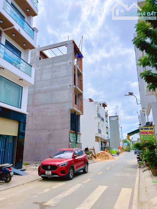 Cần bán gấp lô đất sát bên chợ Mỹ Nga, khu dân cư hiện hữu, diện tích 76m2, SHR full thổ