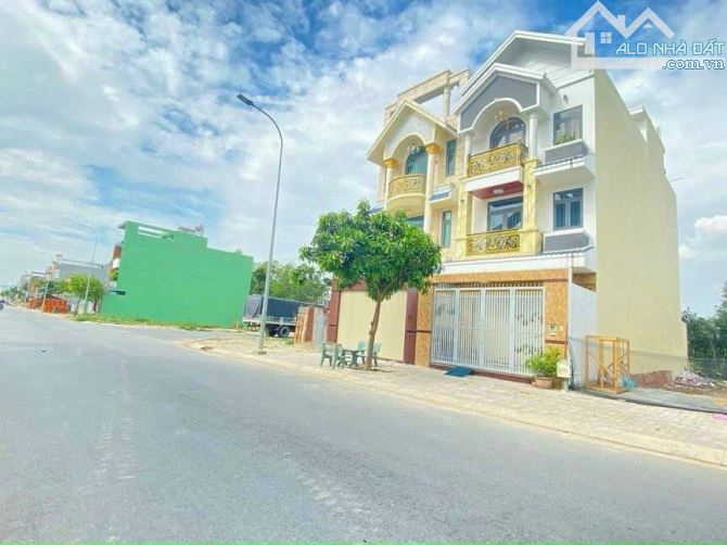 Ra nhanh lô đất ngay đường Tỉnh Lộ 10 - Trần Văn Giàu nối dài, DT 130m2