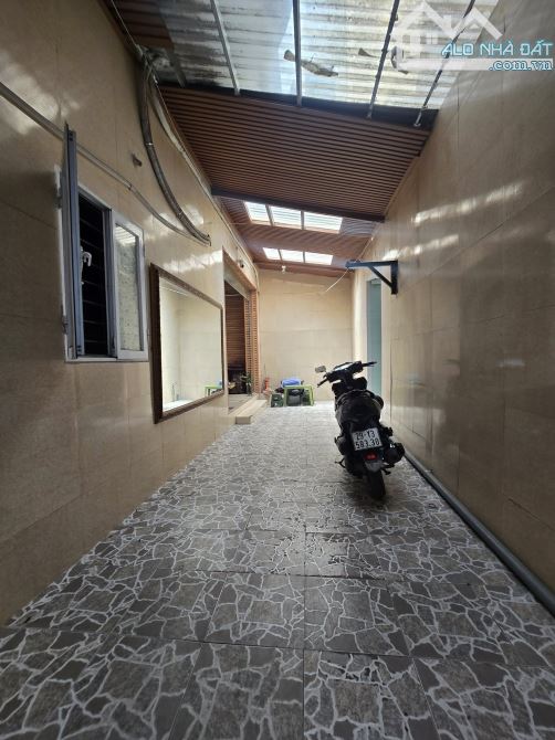 MẶT PHỐ PHÚ ĐÔ 27 TỶ DT 110M MT 9M  7T Ô TÔ TRÁNH NGÕ THÔNG KINH DOANH CỰC TỐT