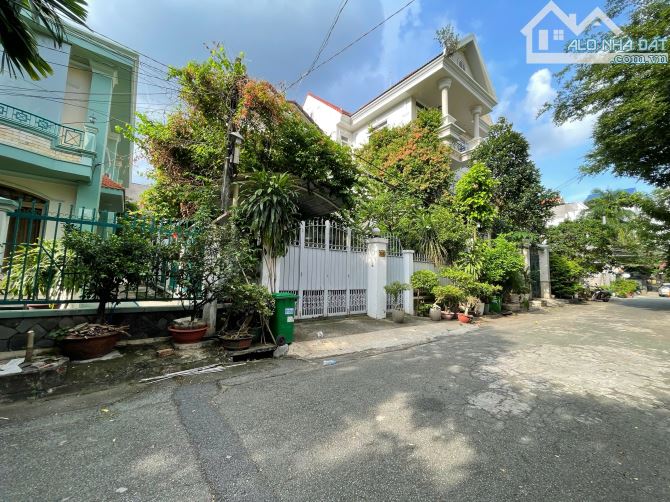 Bán biệt thự khu nhà ở An Bình quận 2. Khu vực đáng sống. Gần đường Trần Não. Nhà đẹp.