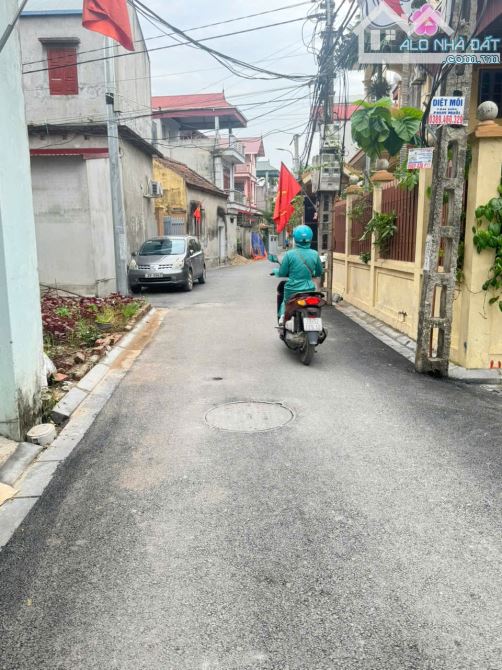 Bán đất Mai Lâm Đông Anh 40m2 5 tỉ, đất 2 mặt tiền,sát cầu Đông Trù, cầu Tứ Liên, Vinhomes