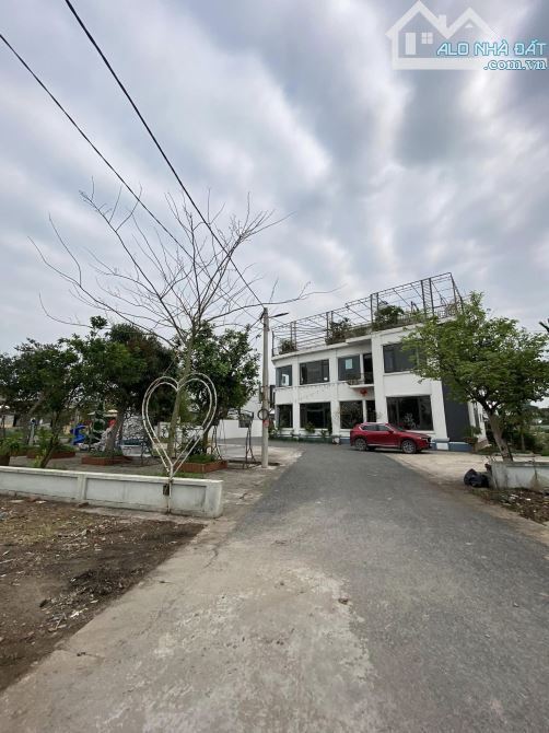 BÁN GẤP LÔ ĐẤT DIỆN TÍCH “KHỦNG” 219M² – MẶT TIỀN 8M – TÂY SƠN, KIẾN XƯƠNG .Chỉ Nhỉnh 2 tỷ
