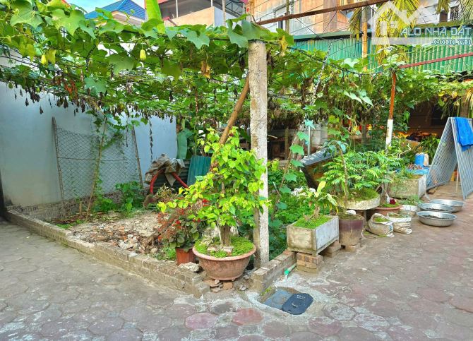 Bán đất Lại Đà,Đông Hội,43m2 4 tỉ, 2 thoáng,30m ra hồ điều hoà, sát triển lãm,sát Vinhomes