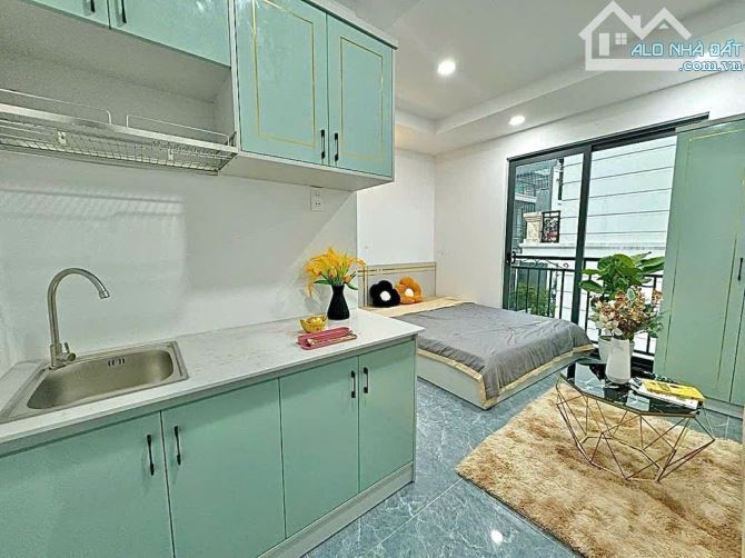 CHDV 5 tầng thang máy - DT 100m2, Thu nhập cao - HXH - Gần ĐH Công Nghiệp 4, Gò Vấp