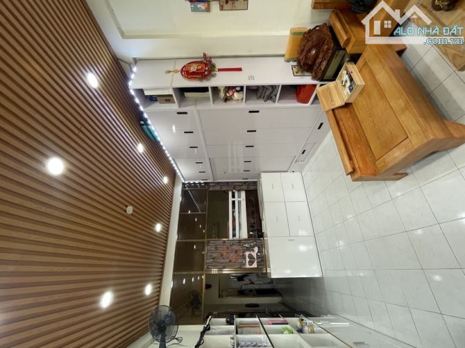 Chung Cư 88 cách mạng tháng tám 44m2 , SHR, Tặng Toàn Bộ Nội Thất , Giá 2.34 Tỷ TL