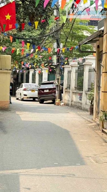 CỔ NHUẾ BẮC TỪ LIÊM, NHÀ ĐẸP Ở NGAY, DT35m2 x 5TẦNG, FULL NỘI THẤT, NGÕ THÔNG Ô TÔ ĐỖ CỔNG