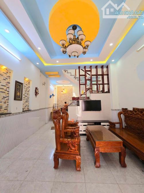 Nhà Phố 54M2, 2 Tầng - Long Trường, TP.Thủ Đức - Đường OTO