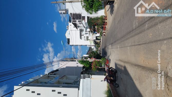ĐẤT HƯỚNG NAM, MẶT TIỀN ĐƯỜNG VŨ HỮU, HÒN XỆN VĨNH HÒA, NHA TRANG GIÁ 56 TR.M2