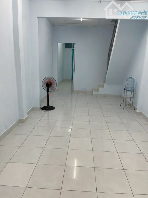🌾 BÁN NHÀ ĐƯỜNG TRẦN BÌNH TRỌNG Q.5 – HẺM 4M THÔNG – GIÁ CHỈ 8.8 TỶ!