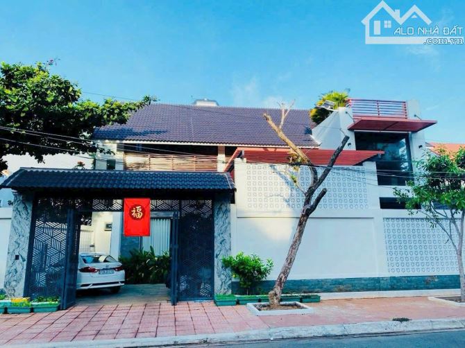 🏡MS.T26 - Bán BT góc 2 mặt tiền đường vỉa hè khu Á Châu p Vũng Tàu tp HCM. Giá 25 tỷ