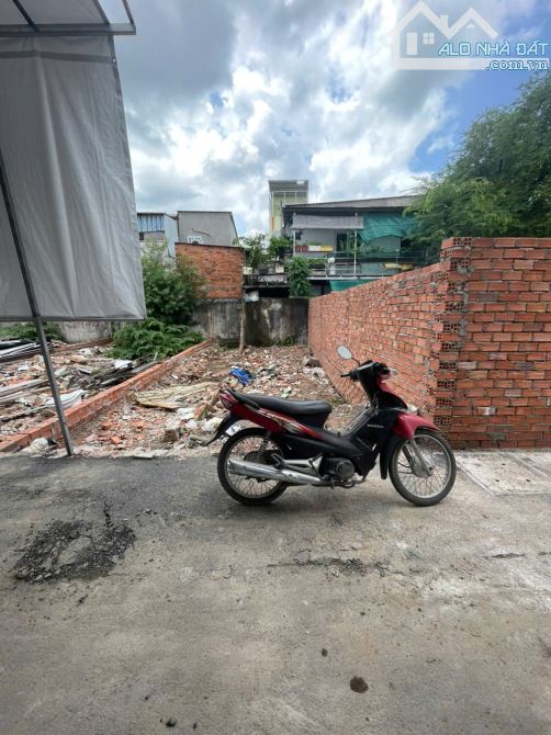 Đất sạch đẹp - Dt:51m2( 4.5 x 11m) - ngay Nguyễn Thị Định – P.Bình Trưng Tây, Q2 - 3,7 tỷ