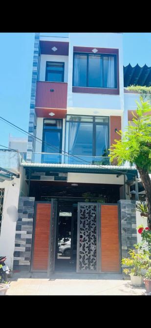 📌📌📌LÀM VIỆC TRỰC TIẾP GIÁ TỐT !!!Bán nhà 3 tầng mặt tiền nguyễn huy tự