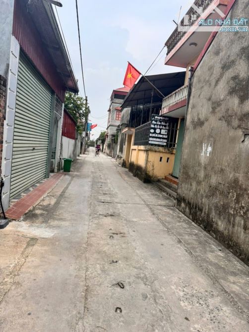 💥Trục chính Phú Túc - Phú xuyên gần TL429 - Cienco5  **DT : 82.3m  **MT = Hậu : 5m  ✅Đất