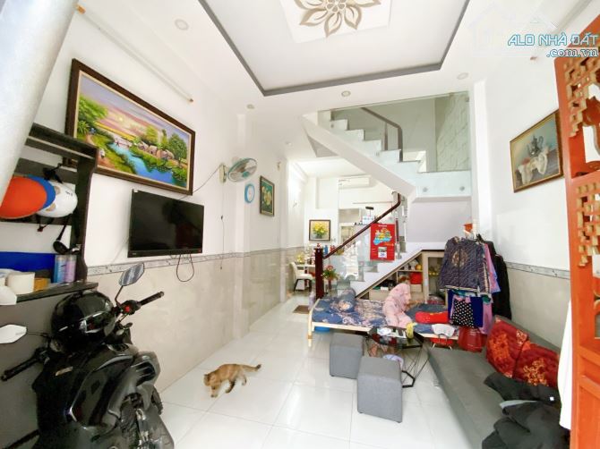 Gấp bán nhà HXH, 440/... Thống Nhất, phường 16, Gò Vấp, 37m2, 4 tầng, 3PN,, 3WC nhỉnh 6 tỷ
