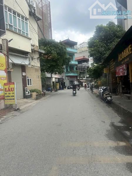 BÁN  NHÀ ở LÁNG HẠ, Ba Đình, 60m, 5 tầng, 23.8 tỷ, ngõ ô tô tránh