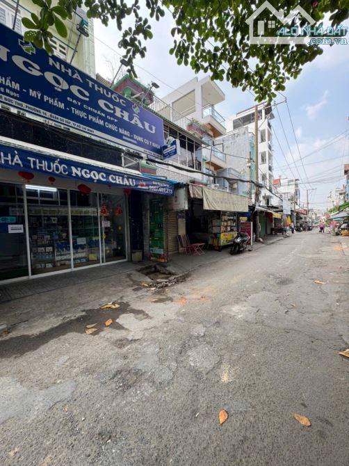 BÁN NHÀ 4 TẦNG. MẶT TIỀN KINH DOANH. 108M2 (5x22 VUÔNG VỨC). P16 - GÒ VẤP.