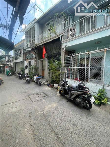 Bán  nhà mặt tiền hẻm xe hơi -đường Bùi Văn Ba- Tân Thuận Đông- Quận 7 , 60m²,nhỉnh 3 tỷ.