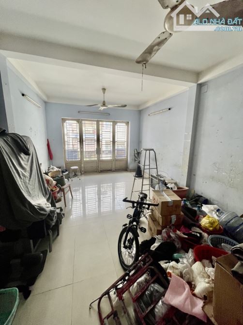 B.ÁN NH.À QUẬN 6  - MẶT TIỀN ĐƯỜNG SỐ 31  - CÁCH NGÃ 4 LÝ CHIÊU HOÀNG VS AN DƯƠNG VƯƠNG 30