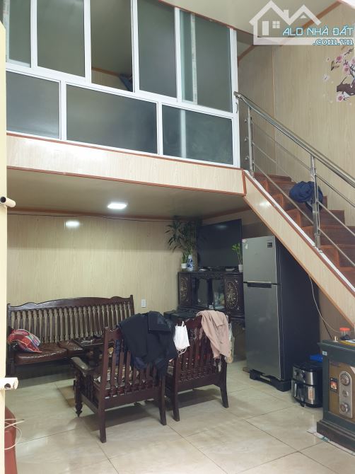 BÁN NHÀ ĐẸP 2 TẦNG 30M2 ( ĐÔNG BẮC ) NGÕ TRẦN NHÂN TÔNG GIÁ 1 TỶ
