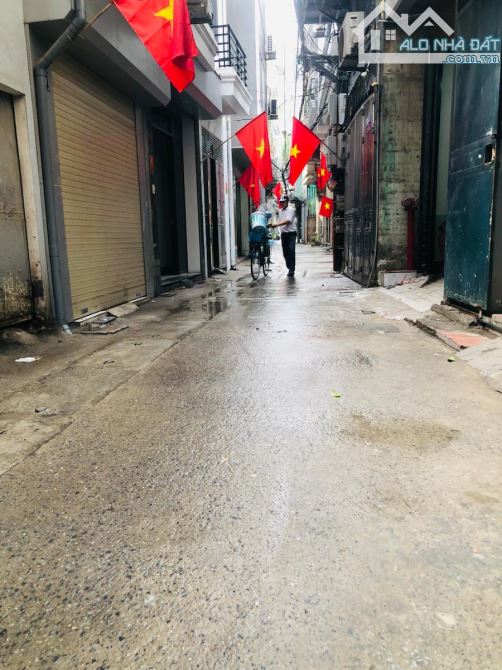Bán nhà phố Vũ Tông Phan, Thanh Xuân, Mặt ngõ kinh doanh, ô tô đỗ cửa, 40m*5T, giá 9,x tỷ.