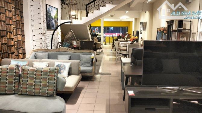 💥💥💥 SIÊU KHỦNG - CỰC VIP - HIẾM - VỈA HÈ ÔTÔ TRÁNH - GẦN PHỐ CỔ - KINH DOANH SẦM UẤT