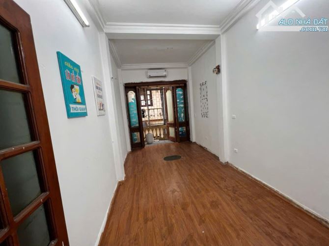 Cho thuê nhà ngõ phố Chùa Bộc Đống Đa 30m x 4 tầng, giá 13tr/tháng