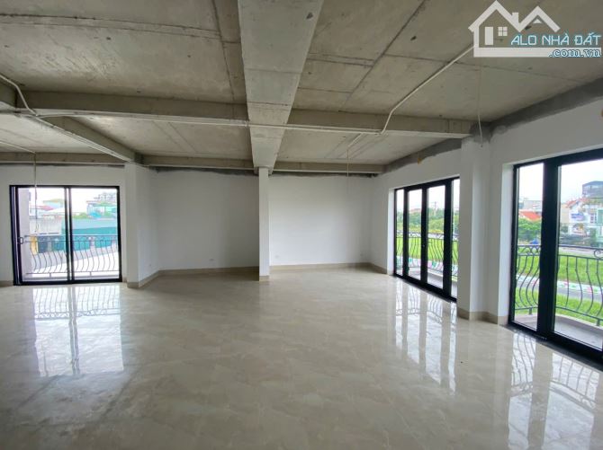 Cho Thuê nhà MP Ngọc Thụy,Long Biên 105m,7tầng,Thang máy ,KD Sachj,VP,Vty,Trung tâm...