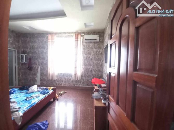 BÁN GẤP GIẢM 3 TỶ – NHÀ MẶT TIỀN BÙI CÔNG TRỪNG, HÓC MÔN – GIÁP QUẬN 12 – 269M2 – CHỈ 8 TỶ - 10