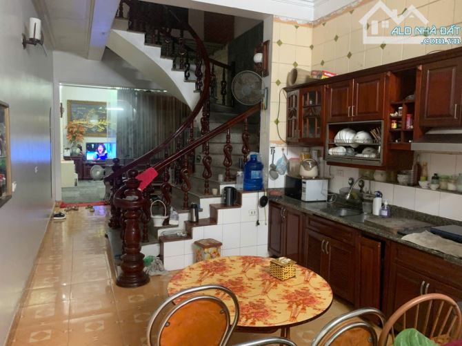 Mặt Phố Hoàng Văn Thụ, Trung Tâm TP.Thái Nguyên - 90m2, 5 Tầng - Chỉ 13,5 Tỷ - 11