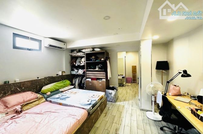BIỆT THỰ PHỐ VÂN ĐỒN HẼM TO 4-5 MÉT  NGANG ĐẸP BỀ THẾ GẦN 5 MÉT GẦN SÁT MT VUÔNG VỨC NHÀ - 11
