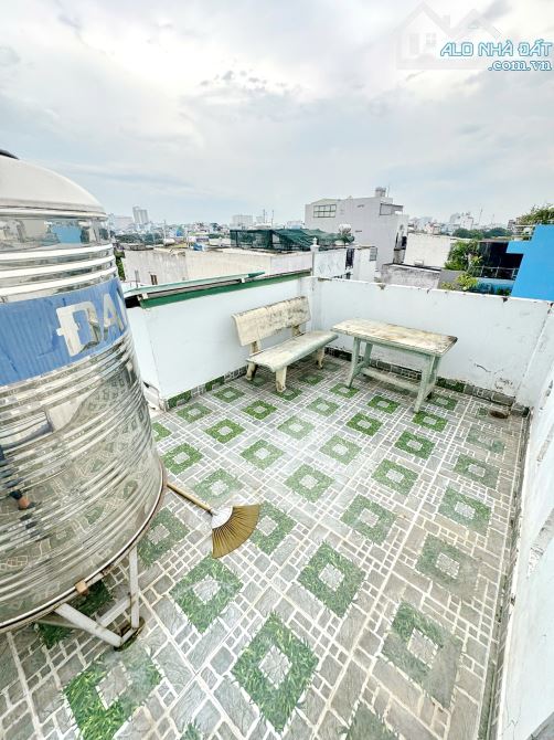 Bán nhà 2 lầu 79m2 gần mặt tiền đường Phạm Thế Hiển P.5 Quận 8 - 11