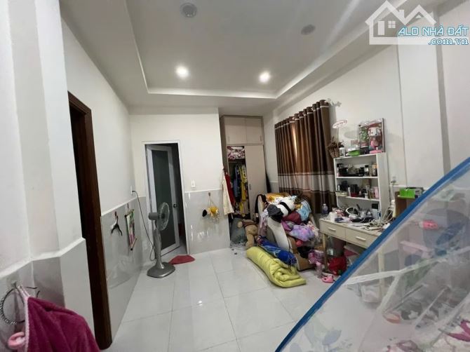 NHÀ ĐẸP NỞ HẬU LÊ HỒNG PHONG Q10 - 4 TẦNG KIÊN CỐ - VỪA Ở VỪA CHO THUÊ - CHỈ 6.8 TỶ! - 1
