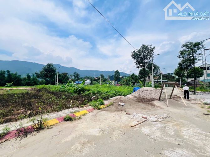 Lô đất rẻ nhất Phú Cát moi giá 2ty4 dt 85m2sẵn sổ công chứng luôn - 1