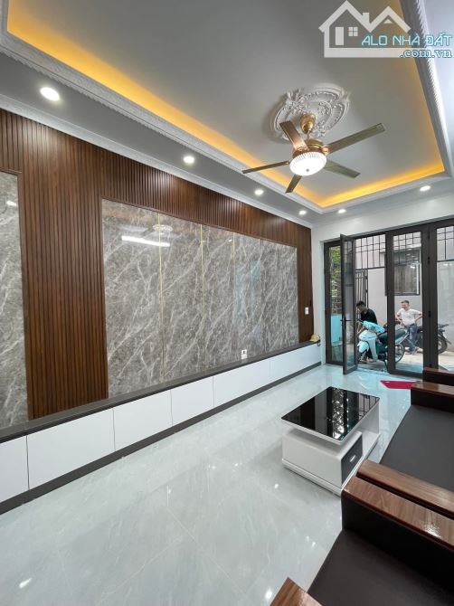 BÁN NHÀ TRẦN CUNG 54M X 7 TẦNG THANG MÁY, 2 THOÁNG, DÂN XÂY, NGÕ NÔNG Ô TÔ, GIÁ HƠN 12 TỶ - 2