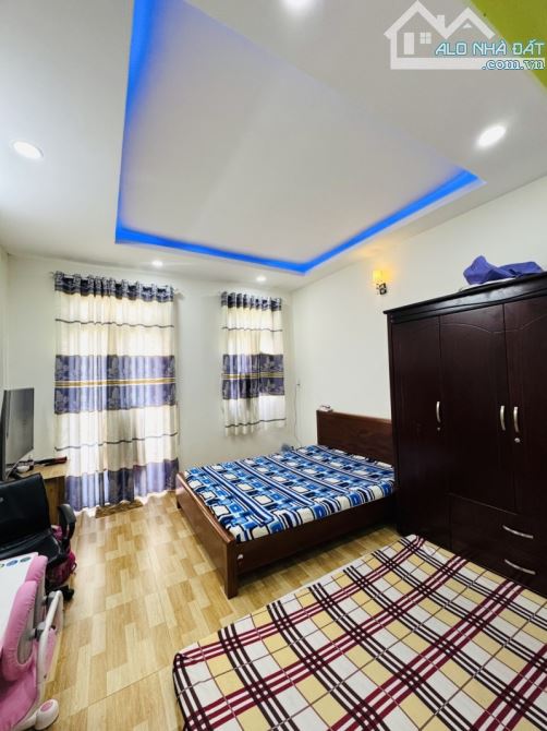 Chính chủ gấp bán giảm còn 6 tỷ 199, đường Hương Lộ , 5 tầng, 57m2 - 1