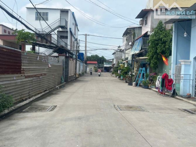 Bán nhà cấp 4 hẻm 339 Vườn Lài An Phú Đông 85m2 giá 5.25 tỷ sổ riêng đường 8m - 1
