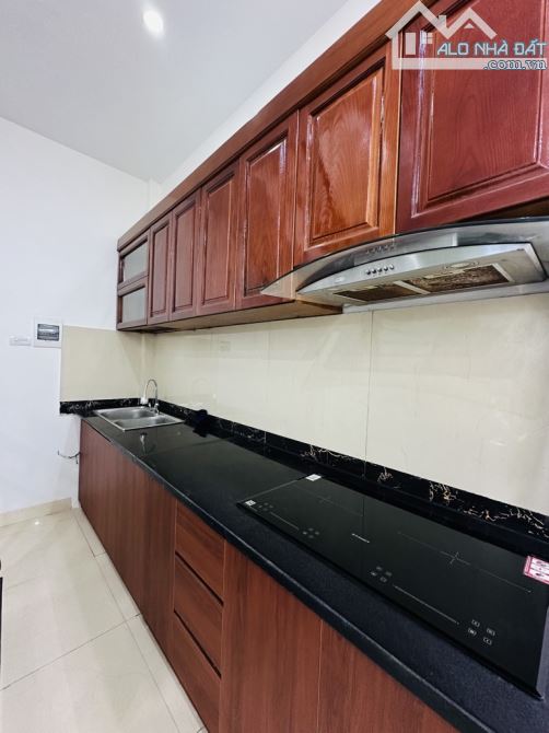 ĐÌNH THÔN.LÔ GÓC . 32M. 5 TẦNG. 3 BƯỚC RA PHỐ. FULL NỘI THẤT.DÂN XÂY. ÔTÔ 4 CHỖ LÙI CỬA - 1