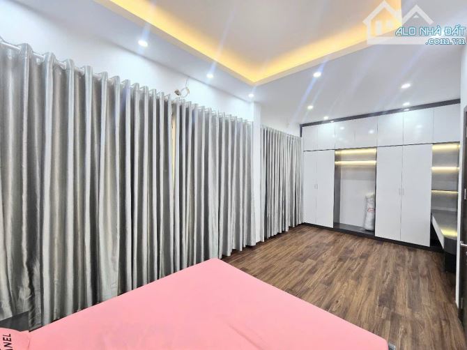 Nhà đẹp 4 tầng, 33m, ở sướng, kinh doanh đỉnh cao, mặt tiền mênh mông, Kim Giang - 1