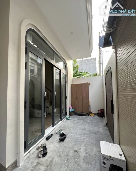 Bán Gấp Nhà Đẹp Thủ Đức – 92m2- Tặng Full Nội Thất – Giá Chỉ 8,4 Tỷ - 1