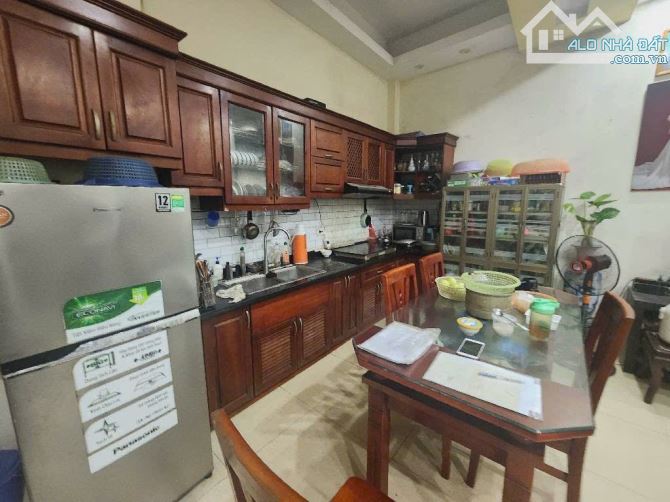 BÁN NHÀ - VÕ CHÍ CÔNG - 38m- 5 tầng- MT4,8m -7,2 🧄- LÔ GÓC - DÂN XÂY - GẦN HỒ TÂY- VỊ TRÍ - 1