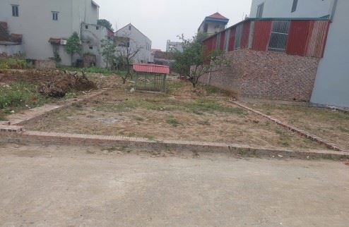 Chỉ 2.1 tỷ bạn đã sở hữu lô đất 50m2, full thổ cư, đường ô tô tại tổ 9 Mê Linh - 1