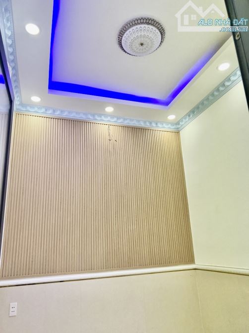 Nhà 2 tầng DT:42m2 Phạm Hữu Lầu P. Phú Mỹ q7 chỉ nhĩnh 3 Đồng - 1