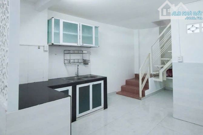 Bán nhà hẻm 3m, Nhiêu Tứ, Phú Nhuận, 26 m² (3.4m x 8m), 3 phòng ngủ - Giá 4.29 tỷ TL - 1