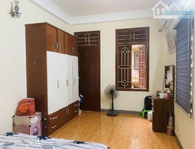 Hơn 10 tỷ - TRẦN QUỐC HOÀN - 6 tầng - 5 ngủ - kinh doanh - Ô TÔ TRÁNH - 2 mặt ngõ - sổ đẹp - 1