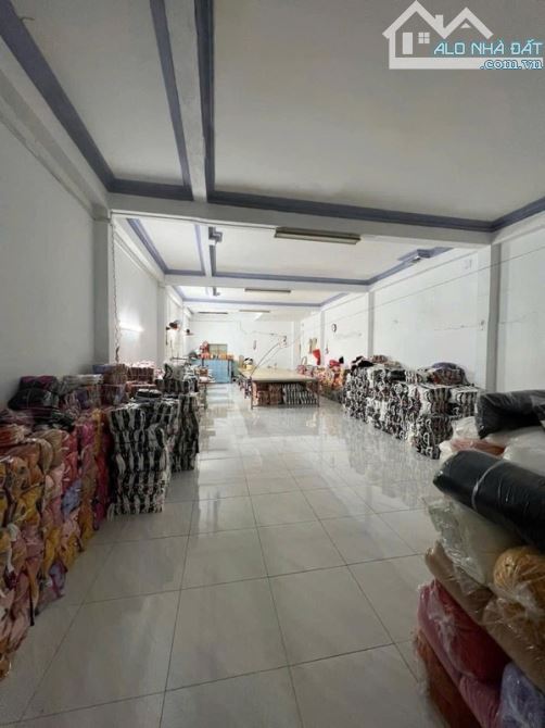 NHÀ 2 TẦNG 132m2 -Ngang 6m- ĐƯỜNG 8M THÔNG - LÊ VĂN QUỚI - 1